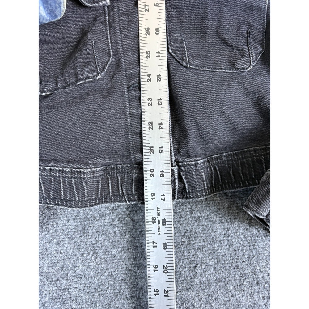 Hollister California Cropped Denim Jacket Womens XS Black Cotton Button Front - Picture 3 of 9